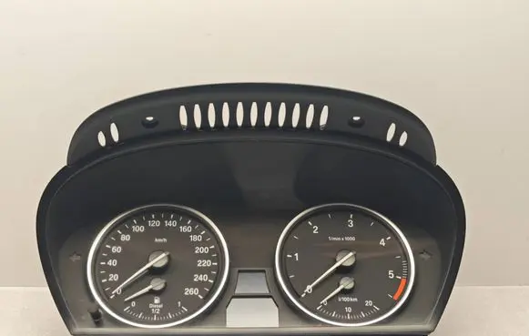 BMW 5 E60 E61 Speedometer (instrument cluster) 9153755 1100802138