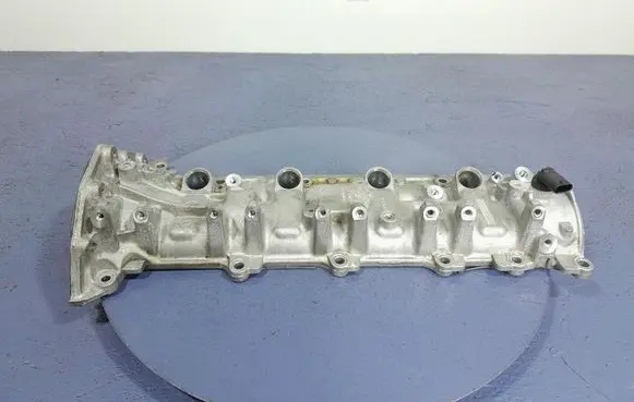 Nissan Qashqai Rocker cam cover 132654210R