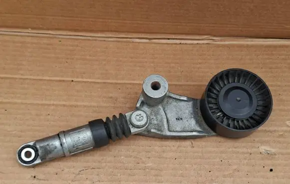 Subaru Forester SH Generator/alternator belt tensioner F55272401