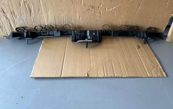 Renault 5 E-Tech Rear bumper mounting bracket 850327242R 5ECH0 109321