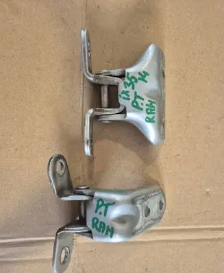 Hyundai ix35 Rear door hinge set 