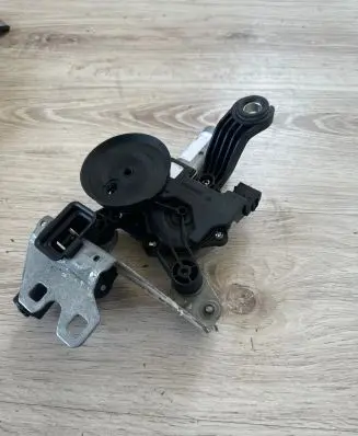 BMW 5 G30 G31 G38 Rear window wiper mechanism 7403853