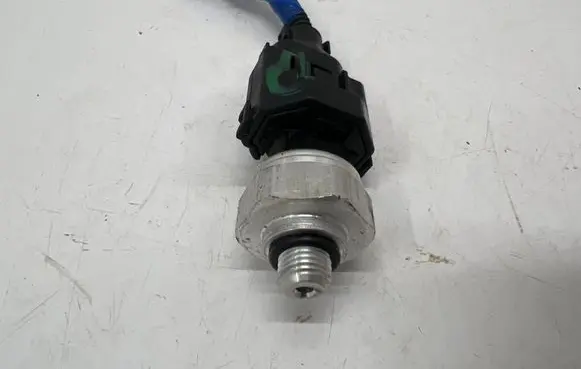 KIA Sportage Air conditioning (A/C) pressure sensor 92CP812