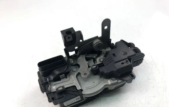 Volvo V40 Coupe door lock (next to the handle) 31440394