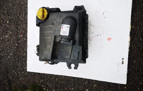 Renault Trafic II (X83) Air filter box 8200467321B 93856612 14287