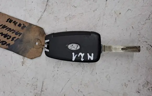 Hyundai Tucson IV NX4 Ignition key/card 