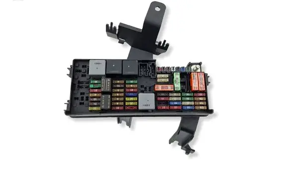 Mercedes-Benz ML W164 Fuse module A1645400272