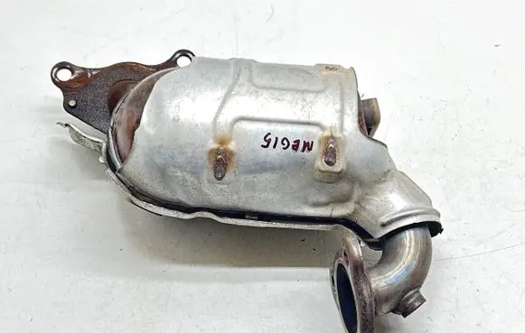 Renault Megane III Catalyst/FAP/DPF particulate filter 208A02104R H8201441376 1570926X