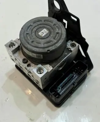 Volkswagen Golf VII ABS Pump 5Q0907379AB