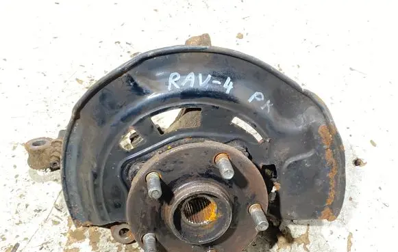 Toyota RAV 4 (XA30) Front wheel hub spindle knuckle