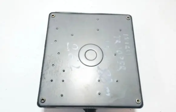 Mazda 626 Engine control unit/module e2t86181t fp3018881
