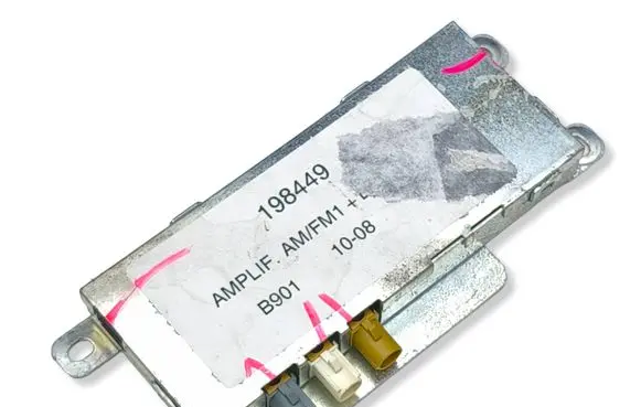 Maserati Quattroporte Aerial antenna amplifier 198449 B901