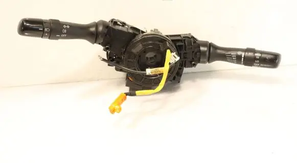 Toyota Auris 150 Light switch