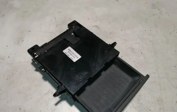 BMW 5 E60 E61 Car ashtray 6976375 6976376