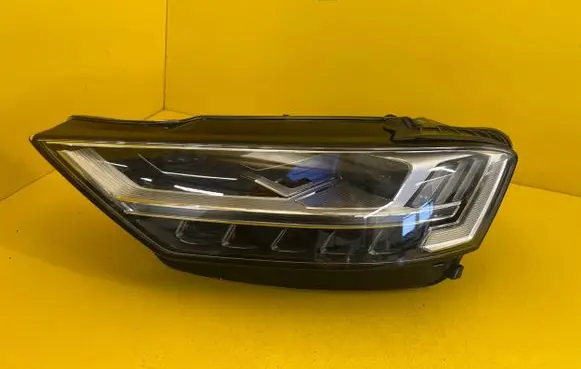 Audi A8 S8 D5 Headlight/headlamp 4N0941085