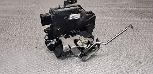 Audi A4 S4 B6 8E 8H Rear door lock 8E0839015C