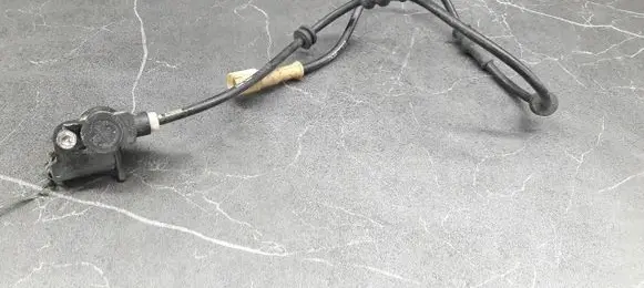 Opel Vectra B ABS brake wheel speed sensor 90464775