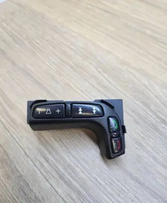 Volvo S80 Steering wheel buttons/switches 30710268