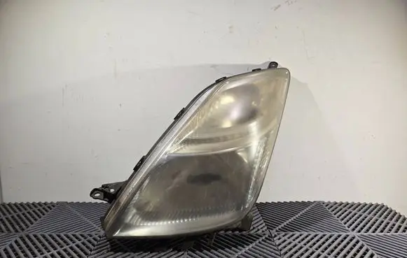 Toyota Prius (XW20) Headlight/headlamp