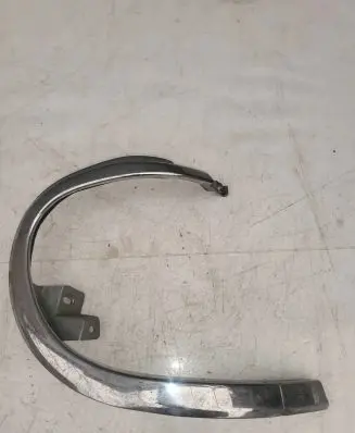 Ford Explorer Under headlight/headlamp trim 