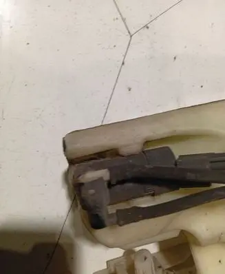 Ford S-MAX Windscreen/windshield washer pump