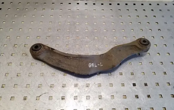 Rear control arm