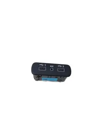 Dodge Challenger USB socket connector 68294075AB