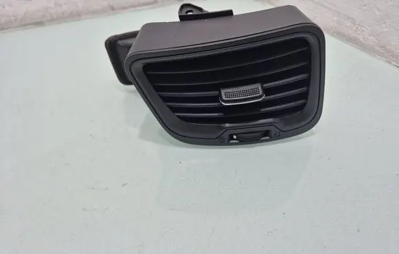 KIA Rio Dashboard side air vent grill/cover trim 