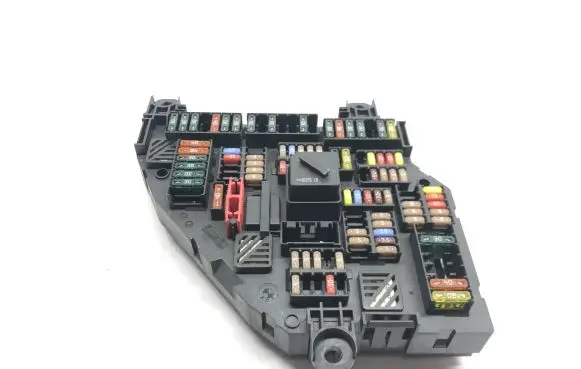 BMW 5 F10 F11 Fuse box set 9151322
