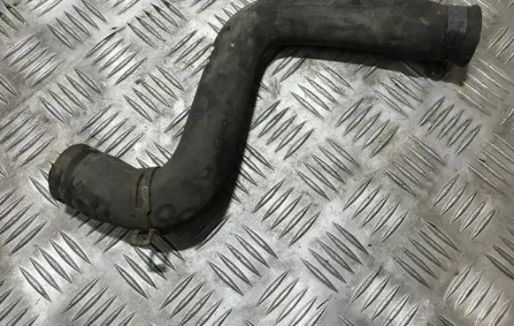 Ford Mondeo Mk III Engine coolant pipe/hose