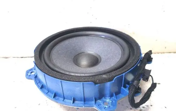 Hyundai Tucson TL Front door speaker 96330N7150