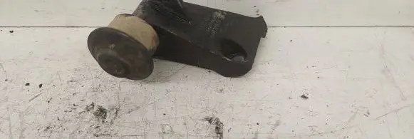 Audi A6 S6 C4 4A Engine mounting bracket 4A0199343