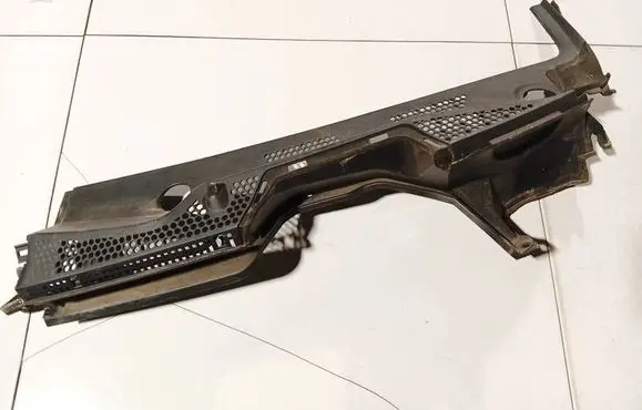 Wiper trim