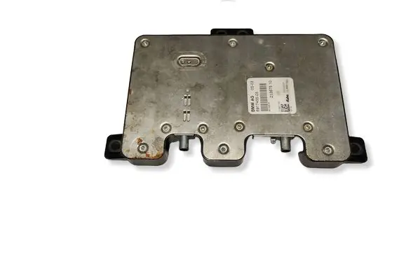 BMW 6 F12 F13 Aerial antenna amplifier 6917455
