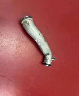 BMW X3 G01 Turbo air intake inlet pipe/hose 8596272