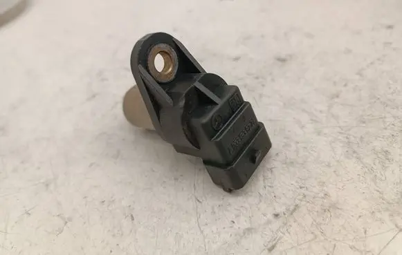 Camshaft position sensor