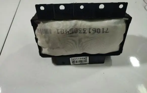 KIA Ceed Passenger airbag 710613305H01