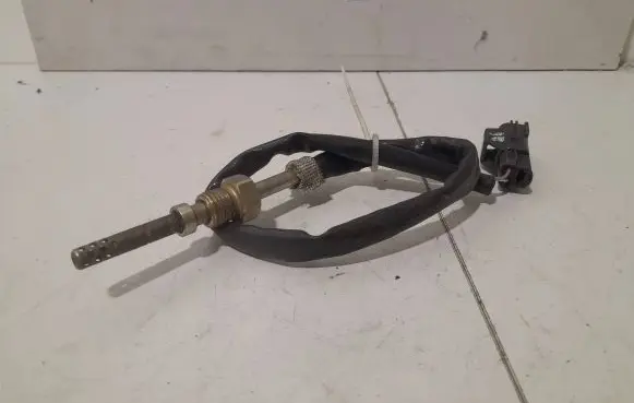 Volvo XC90 Exhaust gas temperature sensor 30751456A