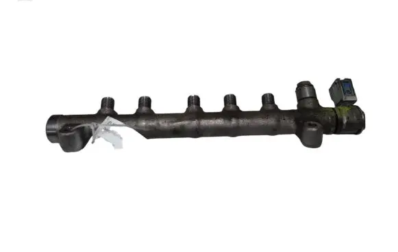 Volvo XC60 Fuel main line pipe 31303612