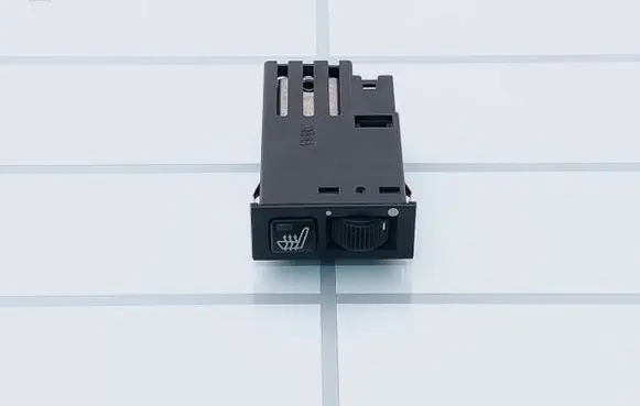 BMW 5 E39 Seat heating switch 03055000 8352259 459500