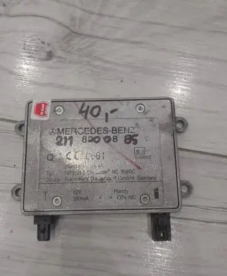 Mercedes-Benz S W221 Antenna control unit 2118200885