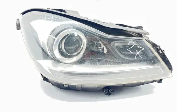 Mercedes-Benz C W204 Headlight/headlamp 1305236783