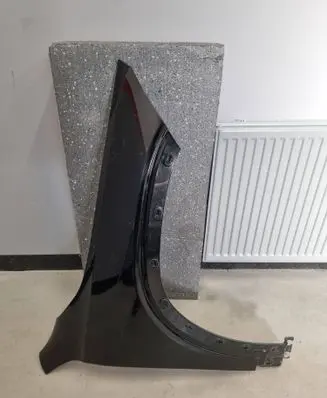 Mercedes-Benz EQB Fender 