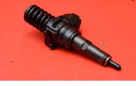 Audi A4 S4 B6 8E 8H Fuel injector 038130073BA
