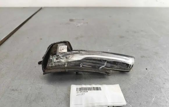 Volvo XC90 Mirror indicator light 31352849