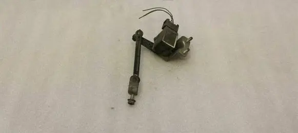 Mercedes-Benz E W211 Headlight/headlamp level sensor A0105427717