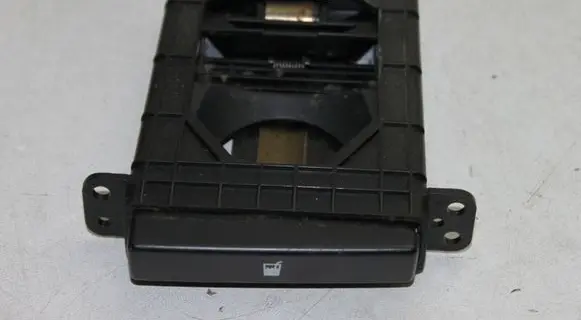 Toyota Avensis T250 Cup holder 