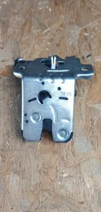 Audi A3 8Y Tailgate/trunk/boot lock/catch/latch 8W0827503