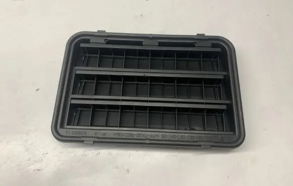 BMW 3 E92 E93 Quarter panel pressure vent 6962293 64226962293