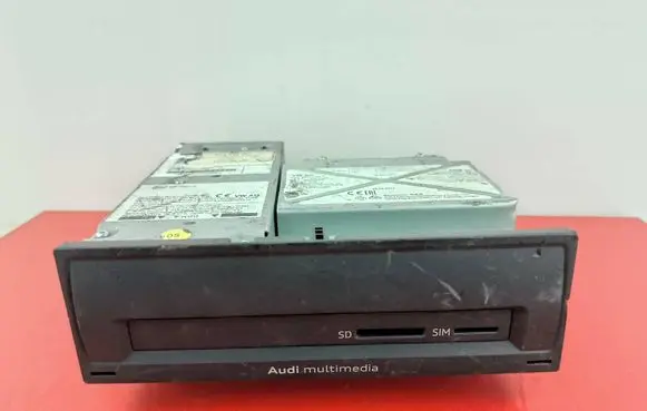 Radio/CD/DVD/GPS head unit